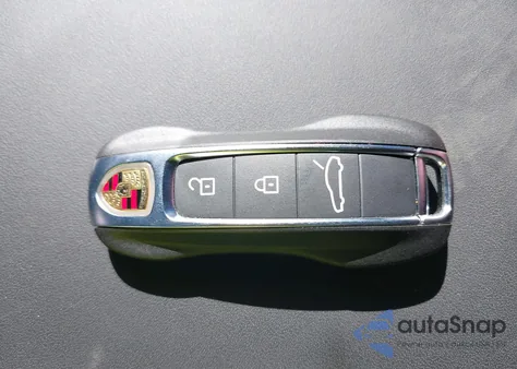 2025 Porsche Panamera 4 from USA, damaged, VIN WP0AA2YA3SL008718